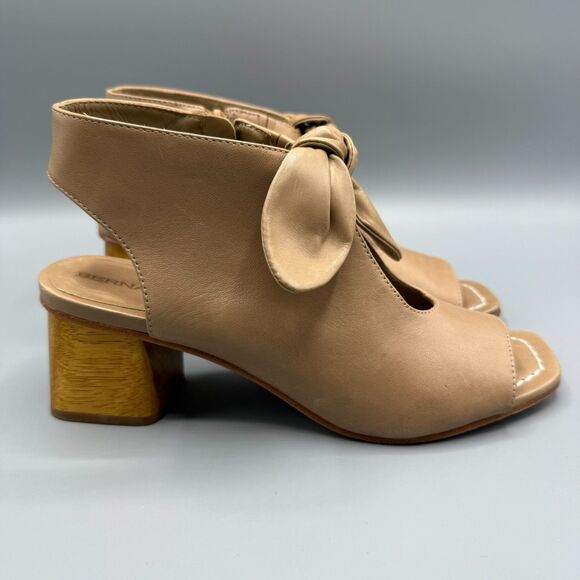 Bernardo Lizzie Leather Sandal Bootie 2" Block Heel Light Taupe size 9M - Picture 1 of 8